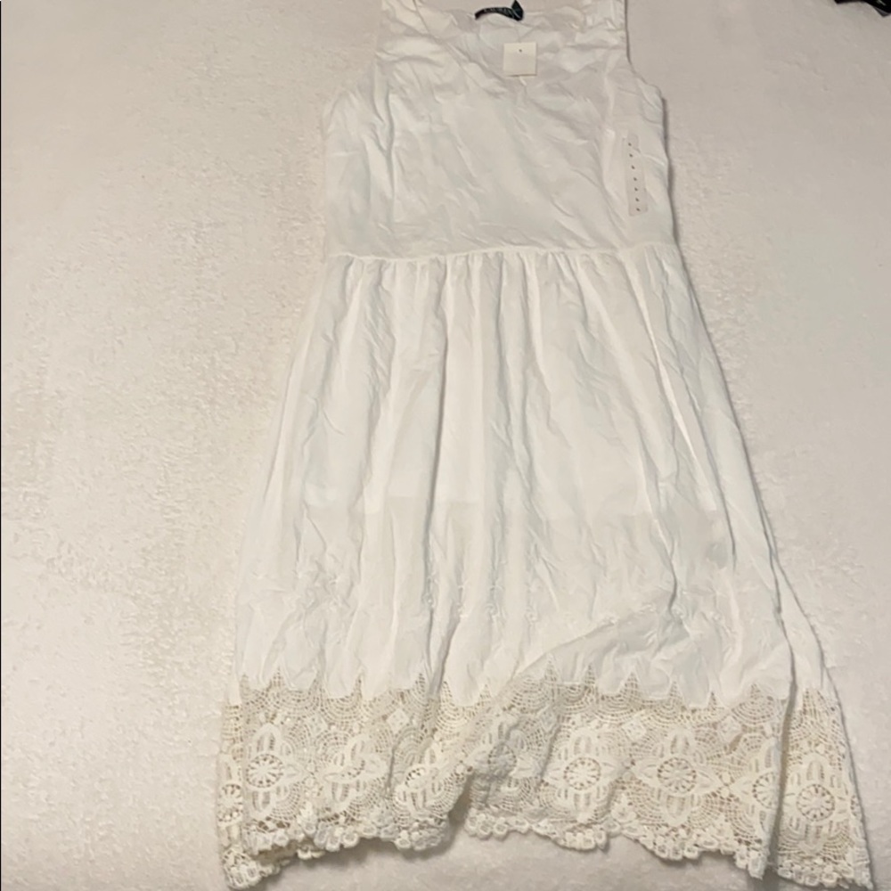 White strapless dress